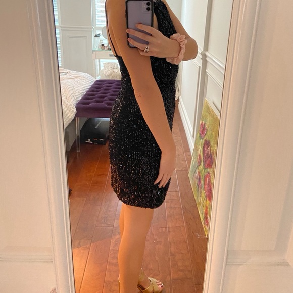 Sequin & Velvet Dress - Picture 3 of 5